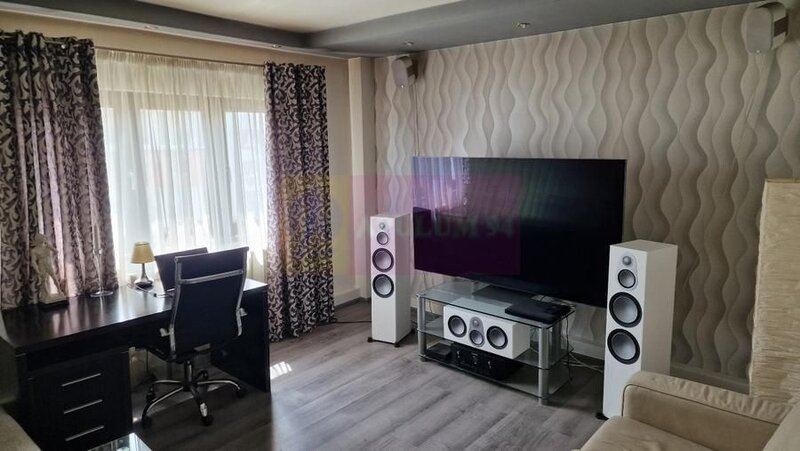 Vand apartament 3 camere zona 13 Septembrie - Sebastian (Prosper Mall)